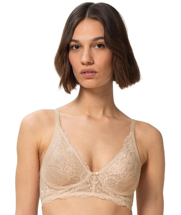 Triumph Amourette Charm W Full Cup Bra Netural Beige US32B at   Women's Clothing store