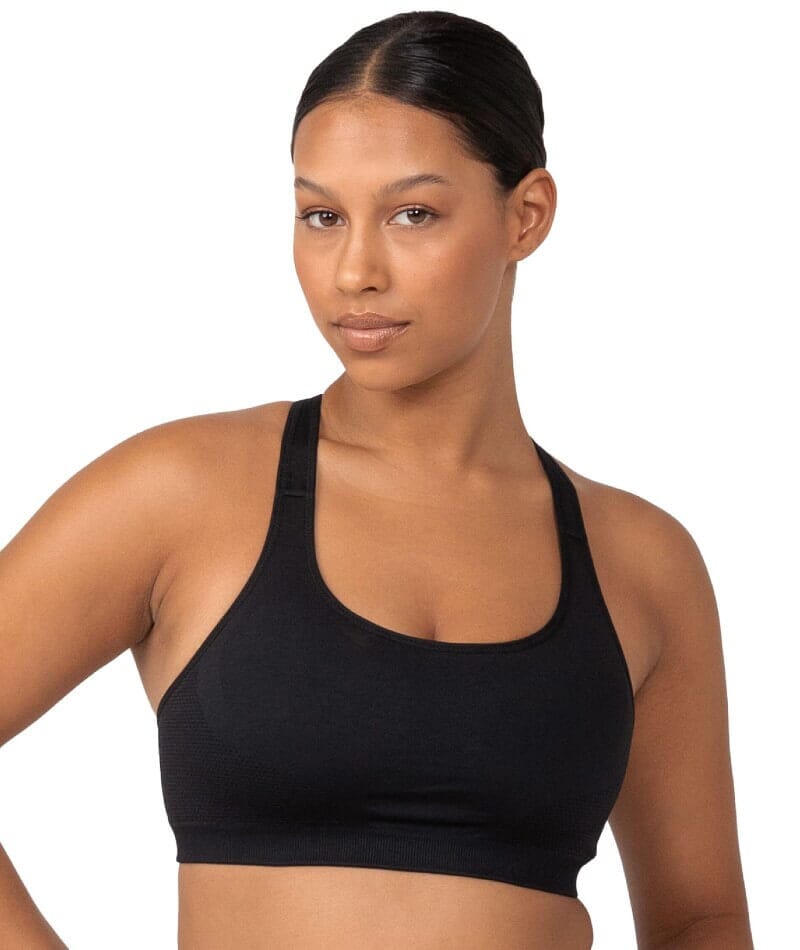 Do You Wear A Bra Under A Sports Crop Top? – solowomen