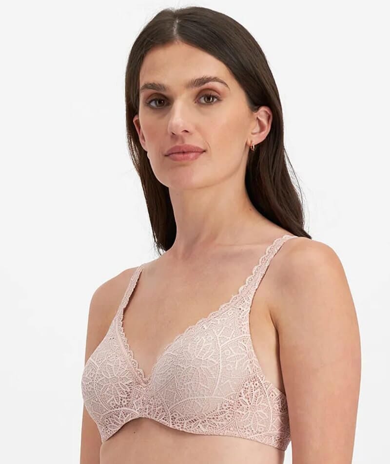 Be By Berlei Women's Contour Wirefree Bra - Nude - Size 14A