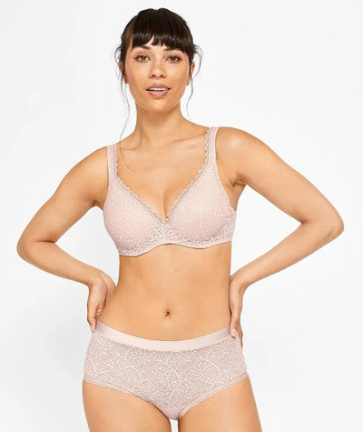 Berlei Barely There T-Shirt Bra In Nude Lace