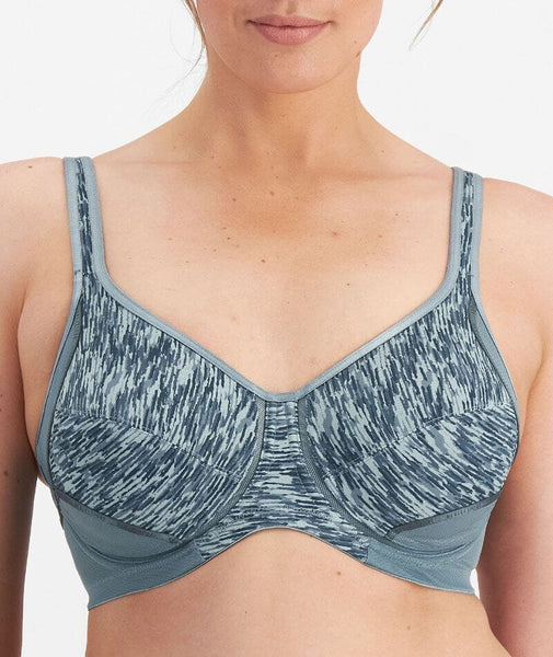 Shock Absorber Ultimate Run Bra-Black/Silver-30G at  Women's Clothing  store