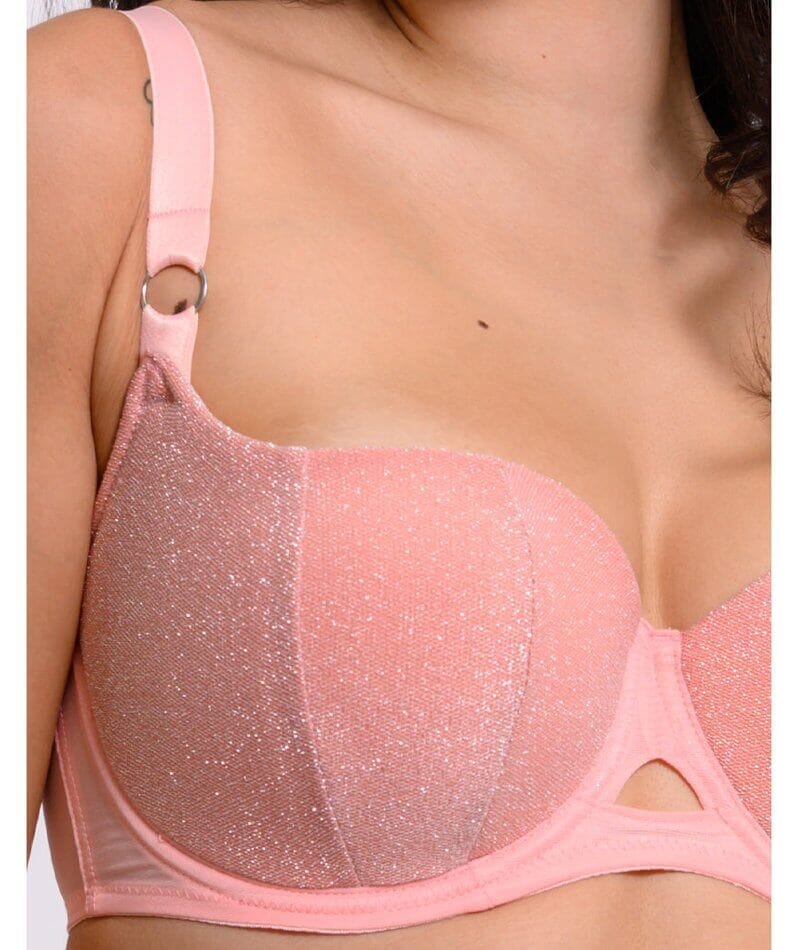 A bra that gives my heavy melons lift?? @Curvy Kate