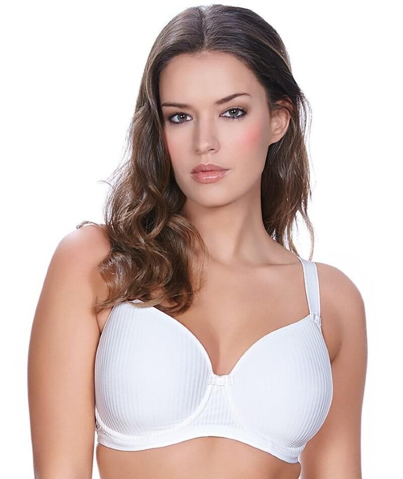 Better Bodies -Highbridge Mesh Bra has a unique look and offers medium  support.