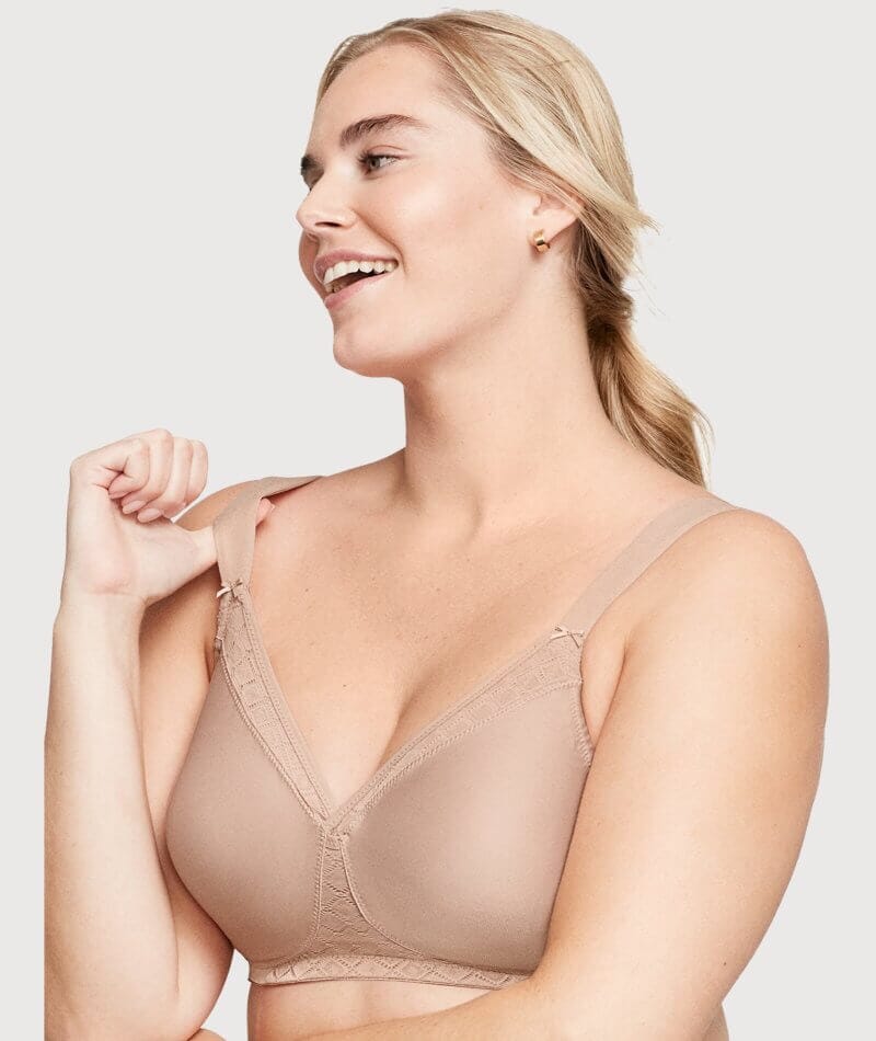 Glamorise COMFORT LIFT Bra 44i Wirefree Support (3-Piece Cups