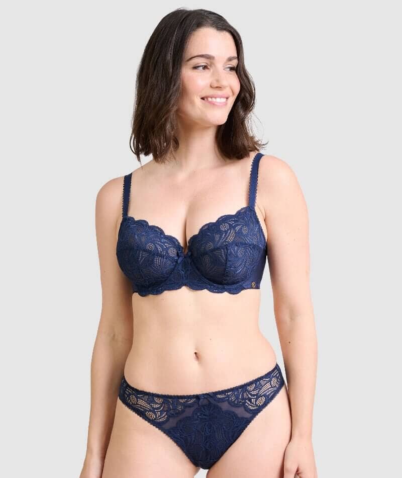 Plus Size French Lace Bra and Panty Set in D Cup Size