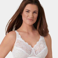 10026156 Triumph Amourette 300 W Non Moulded Bra in White, Black OR  PoudreSizes B, C, D, DD, E, F, G, H, J, K : Clothing, Shoes & Jewelry 