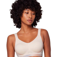 TRIUMPH Triaction Cardio Cloud P ISP Women Sports Lightly Padded Bra - Buy  TRIUMPH Triaction Cardio Cloud P ISP Women Sports Lightly Padded Bra Online  at Best Prices in India