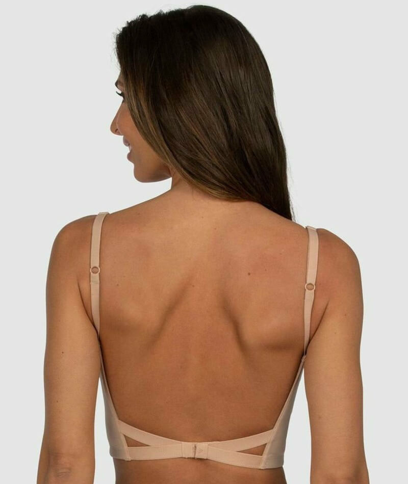 Belle Lingerie - Simple yet effective! 😘 With the Ultimate Backless Bra by  Wonderbra, you can finally wear your favourite backless dresses! It is also  underwired for great support, lightly padded for